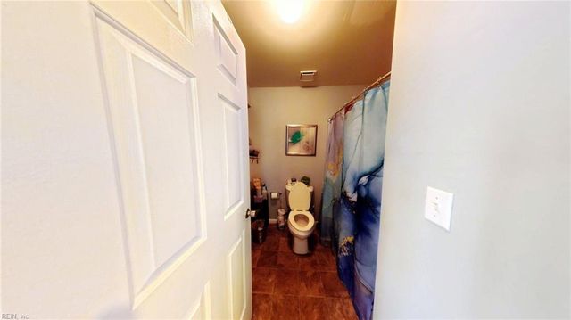 528 Rainbow Ct Unit 103, Newport News, VA 23608
