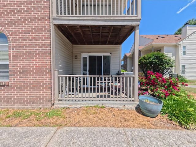 528 Rainbow Ct Unit 103, Newport News, VA 23608