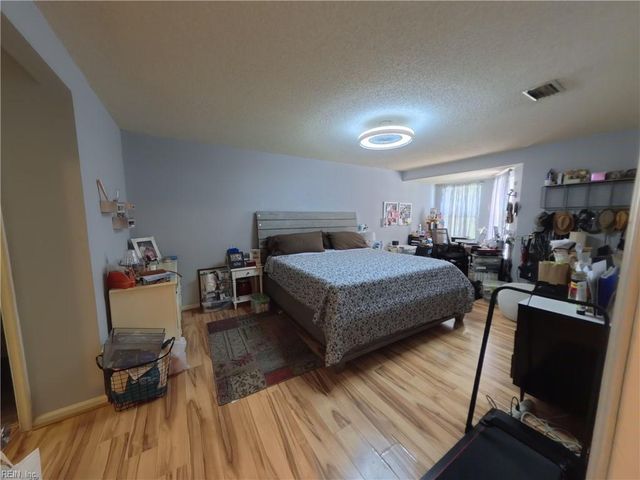 528 Rainbow Ct Unit 103, Newport News, VA 23608