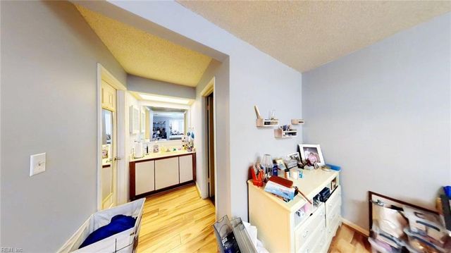 528 Rainbow Ct Unit 103, Newport News, VA 23608