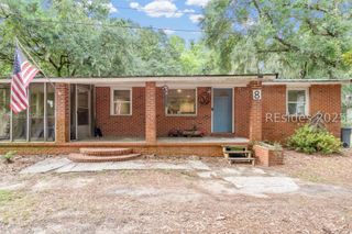 8 Billy Hill Rd, Beaufort, SC 29906