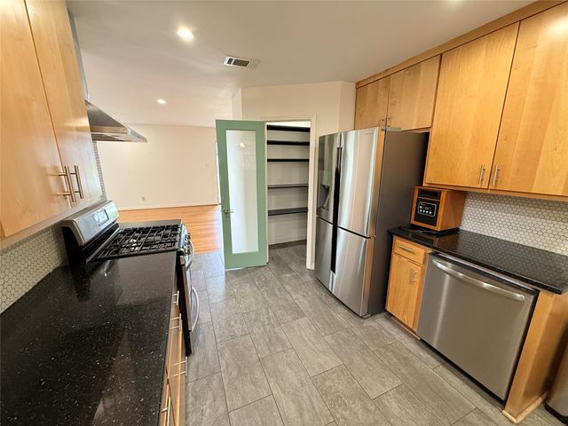 2816 Ryan Place Drive, Fort Worth, TX 76110