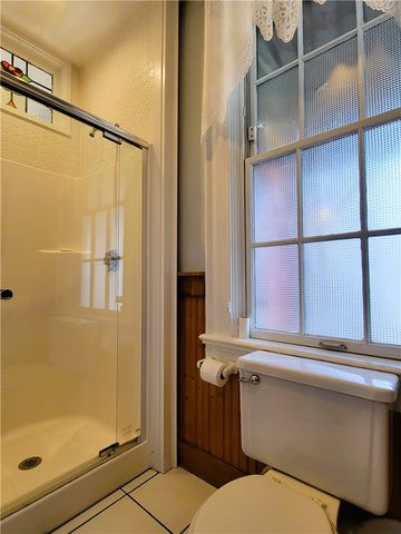 92 Pelham Street 1, Newport, RI 02840