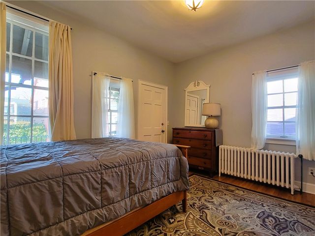 92 Pelham Street 1, Newport, RI 02840