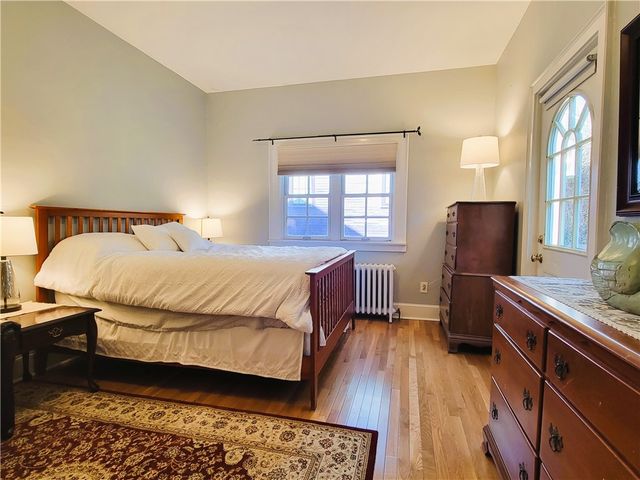 92 Pelham Street 1, Newport, RI 02840