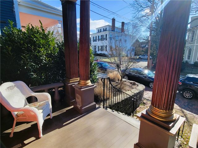 92 Pelham Street 1, Newport, RI 02840