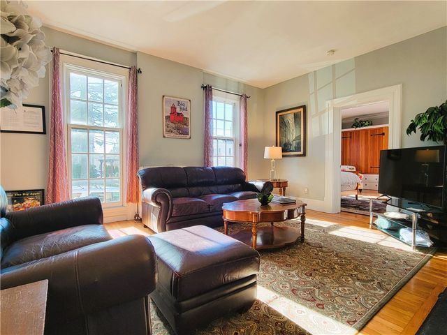 92 Pelham Street 1, Newport, RI 02840