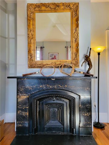 92 Pelham Street 1, Newport, RI 02840