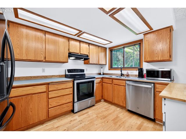 1438 Ne STILE Dr, Hillsboro, OR 97124