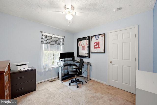 461 ROME BEAUTY DR, Linden, VA 22642