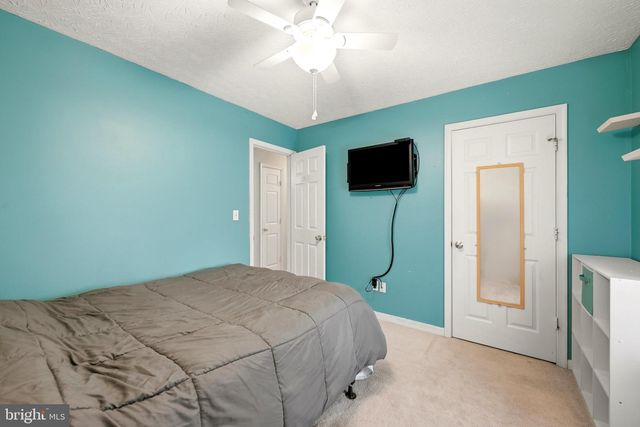 461 ROME BEAUTY DR, Linden, VA 22642