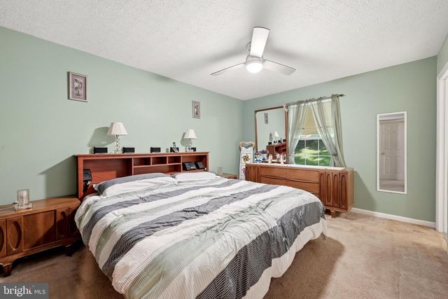 461 ROME BEAUTY DR, Linden, VA 22642