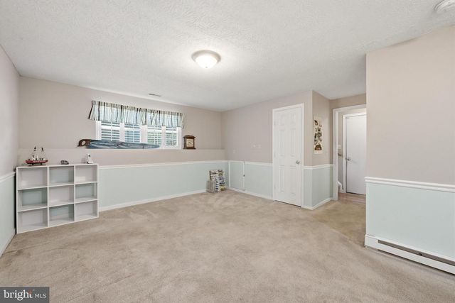 461 ROME BEAUTY DR, Linden, VA 22642