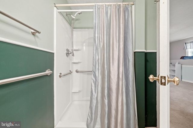 461 ROME BEAUTY DR, Linden, VA 22642
