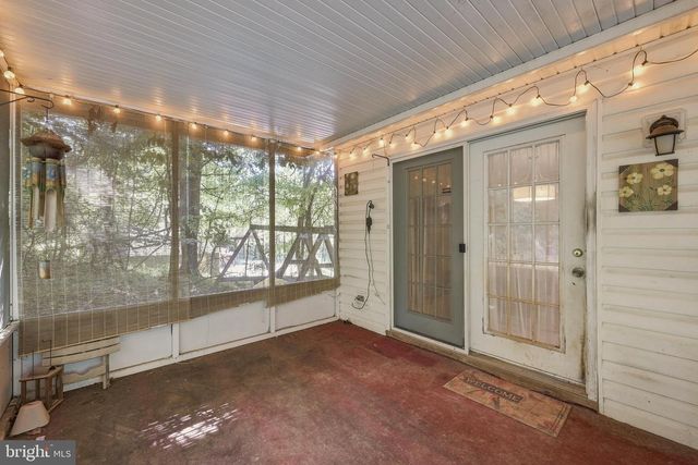 461 ROME BEAUTY DR, Linden, VA 22642