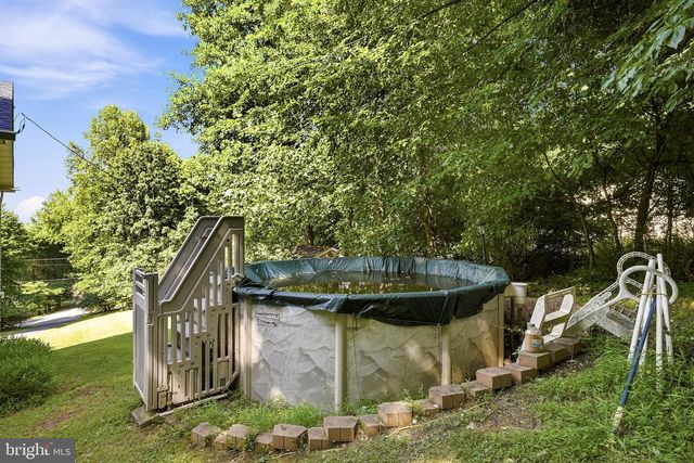 461 ROME BEAUTY DR, Linden, VA 22642