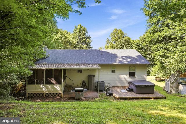461 ROME BEAUTY DR, Linden, VA 22642