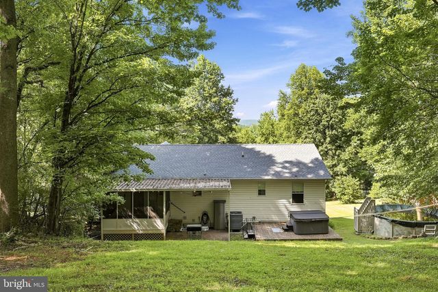 461 ROME BEAUTY DR, Linden, VA 22642