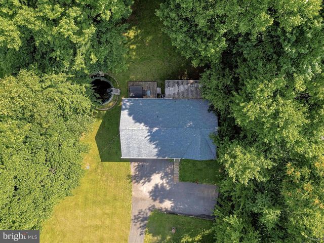 461 ROME BEAUTY DR, Linden, VA 22642