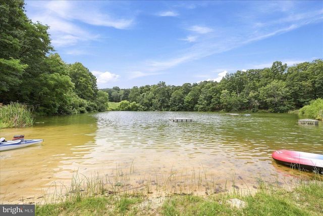 461 ROME BEAUTY DR, Linden, VA 22642