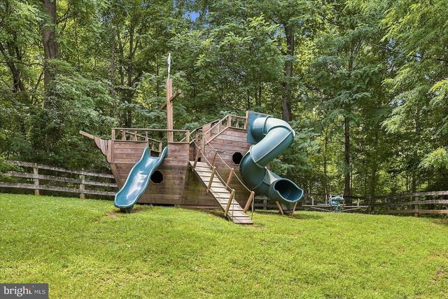 461 ROME BEAUTY DR, Linden, VA 22642