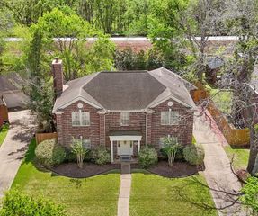 2351 Chappell Lane, Missouri City, TX 77459