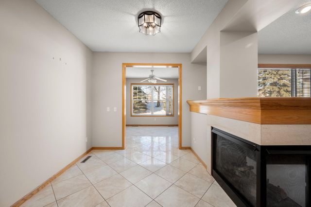 17862 38th Avenue N, Plymouth, MN 55446