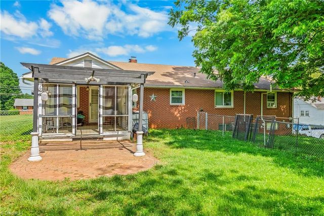 3836 Old Lexington Road, Winston-salem, NC 27107