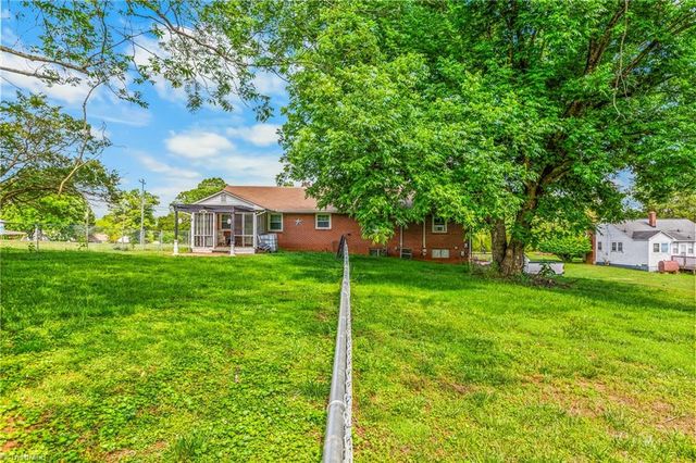 3836 Old Lexington Road, Winston-salem, NC 27107