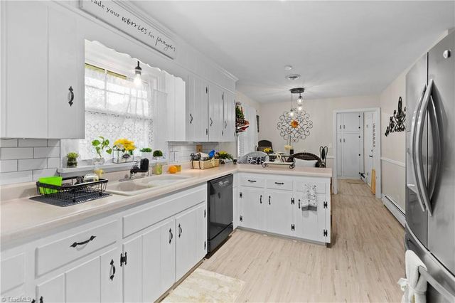 3836 Old Lexington Road, Winston-salem, NC 27107