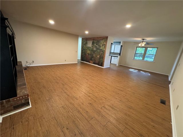 418 N Fairbanks Avenue, Russellville, AR 72801