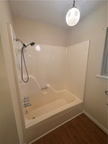 418 N Fairbanks Avenue, Russellville, AR 72801