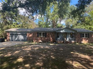 418 N Fairbanks Avenue, Russellville, AR 72801