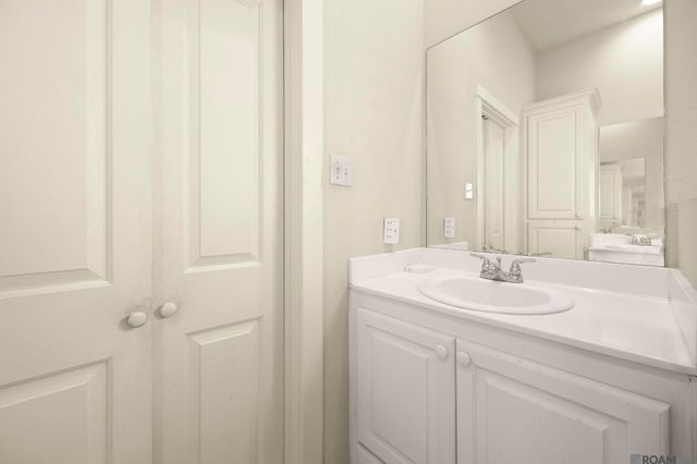 9431 Boone Dr, Baton Rouge, LA 70810