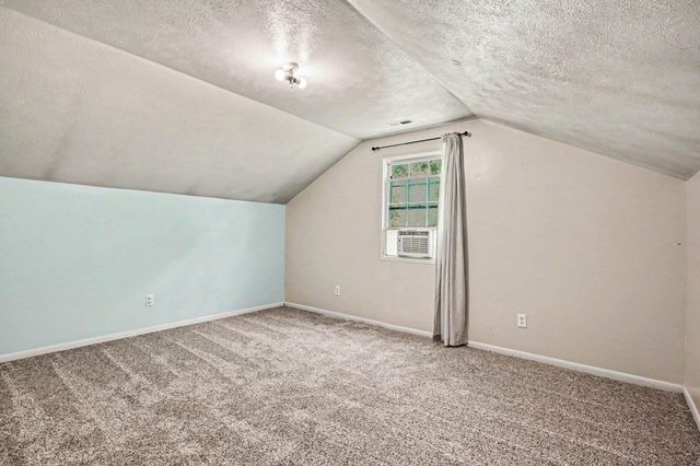 115 Mcclung Road, La Porte, IN 46350