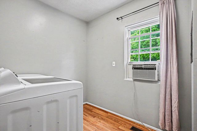 115 Mcclung Road, La Porte, IN 46350