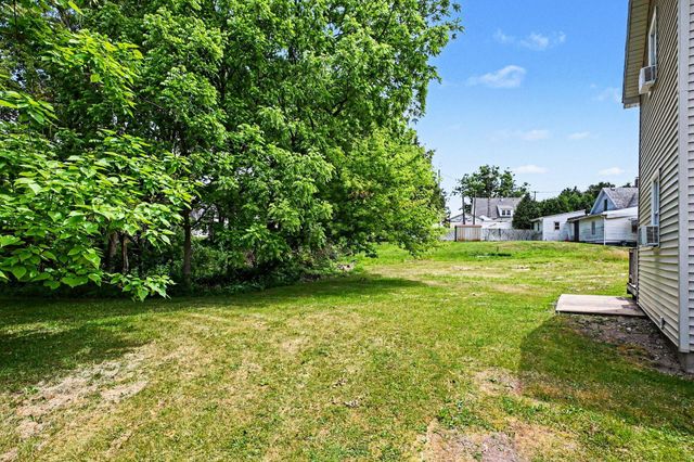 115 Mcclung Road, La Porte, IN 46350