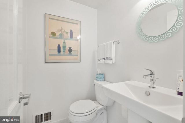 6323 BARRISTER PL, Alexandria, VA 22307