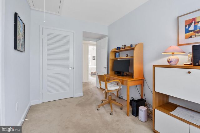 6323 BARRISTER PL, Alexandria, VA 22307