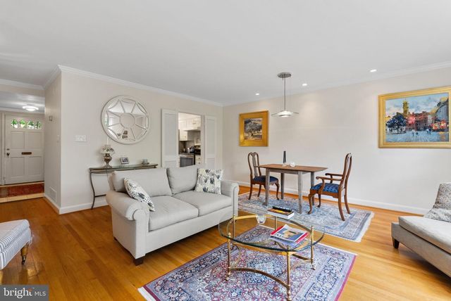 6323 BARRISTER PL, Alexandria, VA 22307