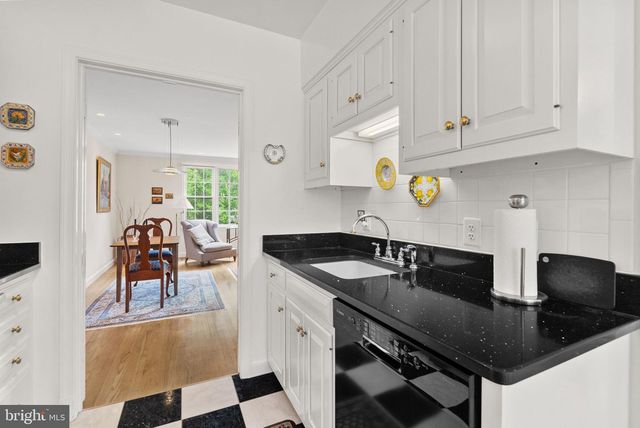 6323 BARRISTER PL, Alexandria, VA 22307