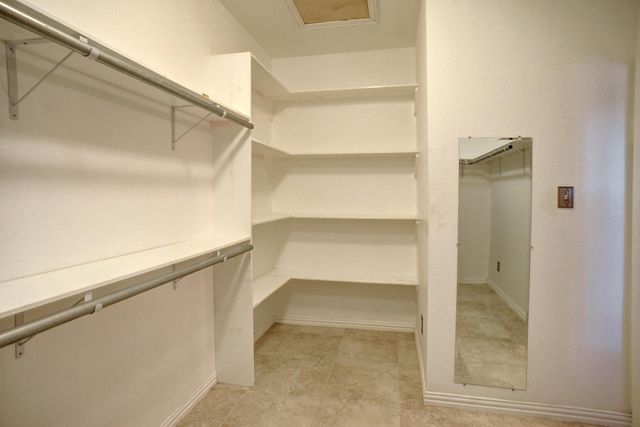 129 Country Air DR, Bastrop, TX 78602