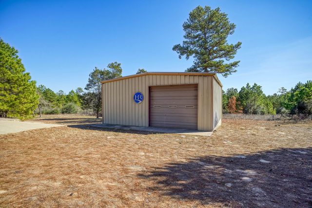 129 Country Air DR, Bastrop, TX 78602