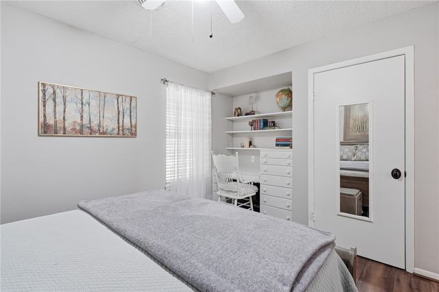 143 N Janin Cir, Portland, TX 78374