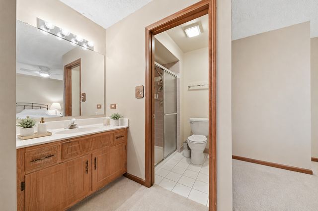 10521 S Roberts Road 3A, Palos Hills, IL 60465