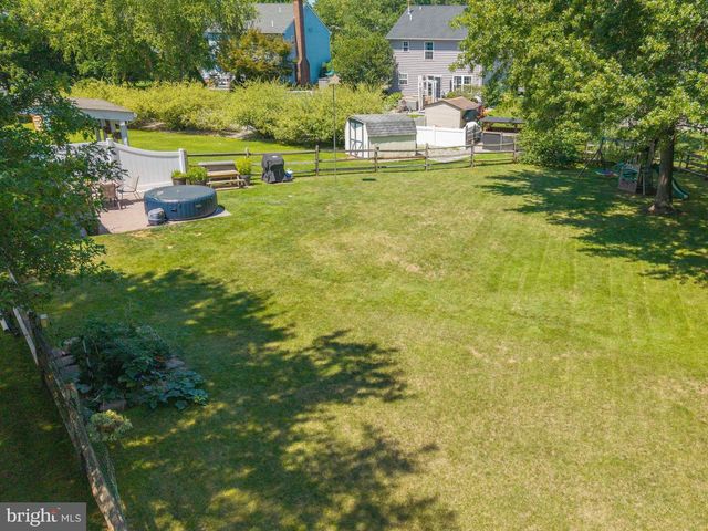 118 ABBEY LN, Telford, PA 18969