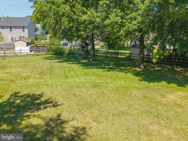 118 ABBEY LN, Telford, PA 18969