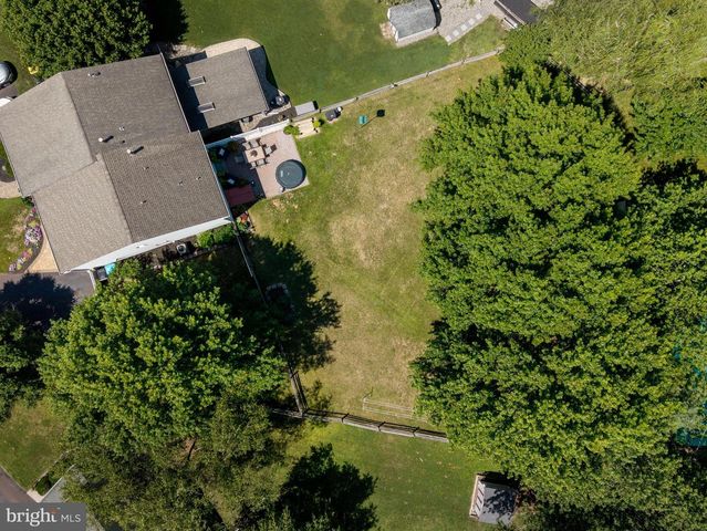 118 ABBEY LN, Telford, PA 18969