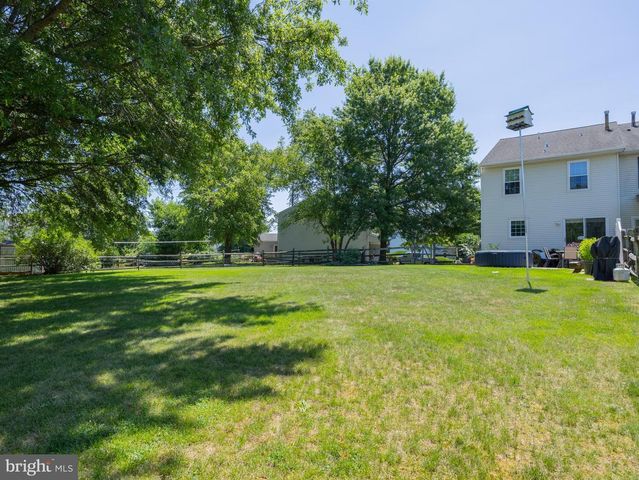 118 ABBEY LN, Telford, PA 18969