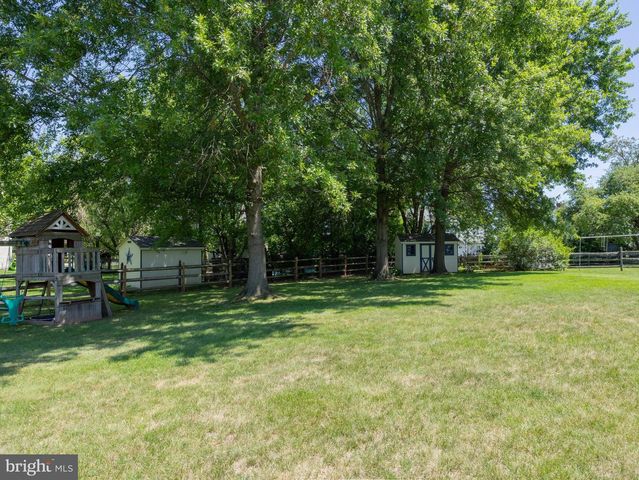 118 ABBEY LN, Telford, PA 18969